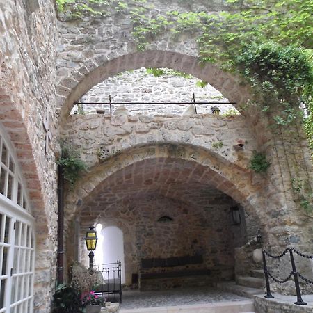 Châteauzen Madières Extérieur photo